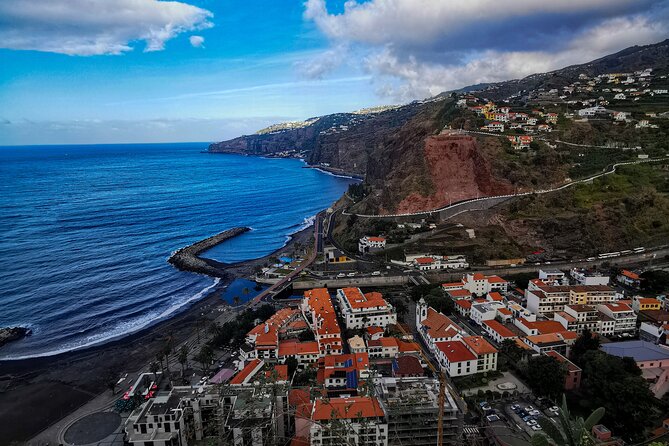 Oldtimer Sightseeing Tour in the West and Northwest - Two hours at Porto Moniz lava pools