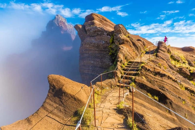 Pico Areeiro to Pico Ruivo Madeira Island Walk - Starting high at Pico do Areeiro