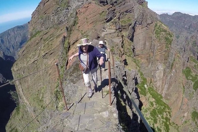 Pico Arieiro To Pico Ruivo / Highest Peak Challenge - Weather is part of the mountain experience