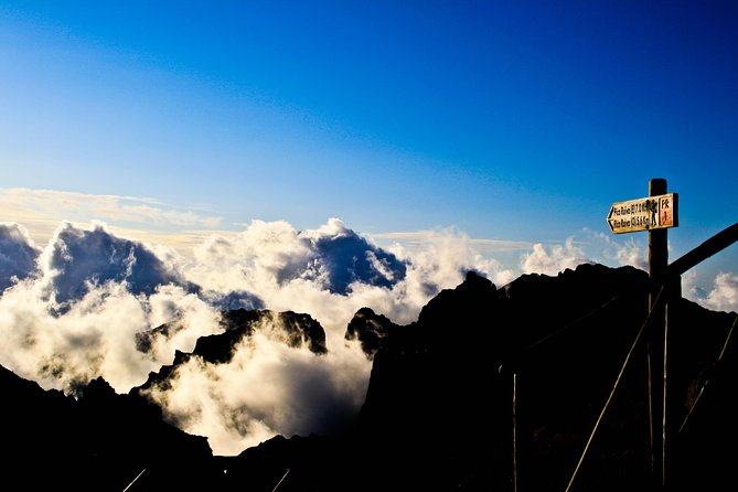Pico do Areeiro to Pico Ruivo (PR 1) - Hiking Tour in Madeira - From Funchal to Pico do Areeiro