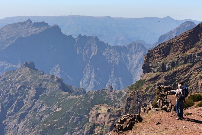 Pico do Areeiro to Pico Ruivo (PR 1) - Hiking Tour in Madeira - Pico do Areeiro and Ninho da Manta