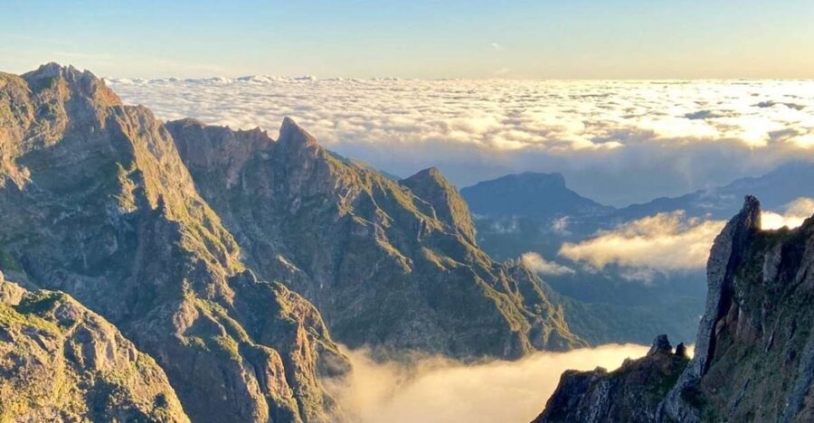 Pico Do Arieiro Pico Ruivo Sunrise or Morning Hike Transfers - Why this Madeira hike is special