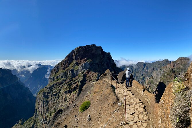 PR1 Sunrise Pico do Arieiro Self-Guided Hiking Transfer - Clothing, shoes, and small items that matter
