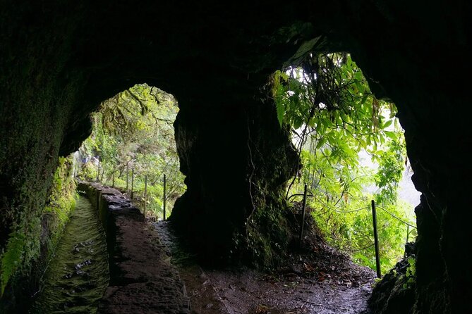 PR9 Caldeirão Verde Queimadas Levada Self-Guided Hiking Transfer - The final 2 kilometers on PRJoël