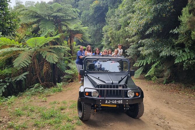 Private 4x4 Jeep Full Day Porto Moniz or Santana - Santana’s traditional houses and local food