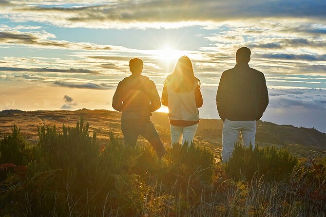 Private Breathtaking Sunrise Private Jeep Tour - Why the sunrise at Pico do Arieiro is worth the early alarm