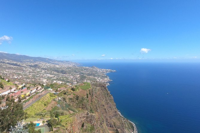Private Full Day 4X4 Experience: East or West - West Madeira: Cabo Girão and Porto Moniz