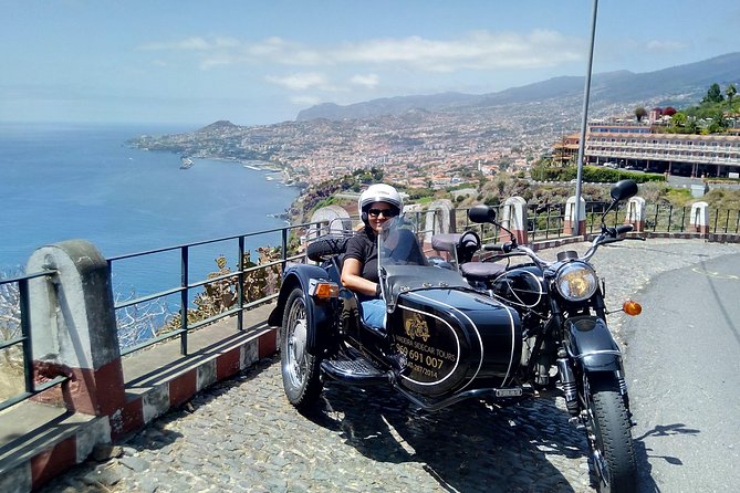 Private Sidecar Tour – Downtown Funchal for 1 or 2 People - What the guide adds to a short ride