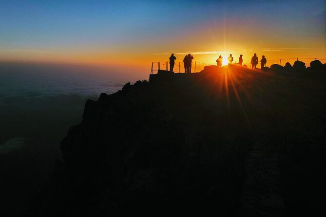 Private Sunrise Pico do Areeiro Half Day with easy levada walk - Why the Private Jeep Format Matters
