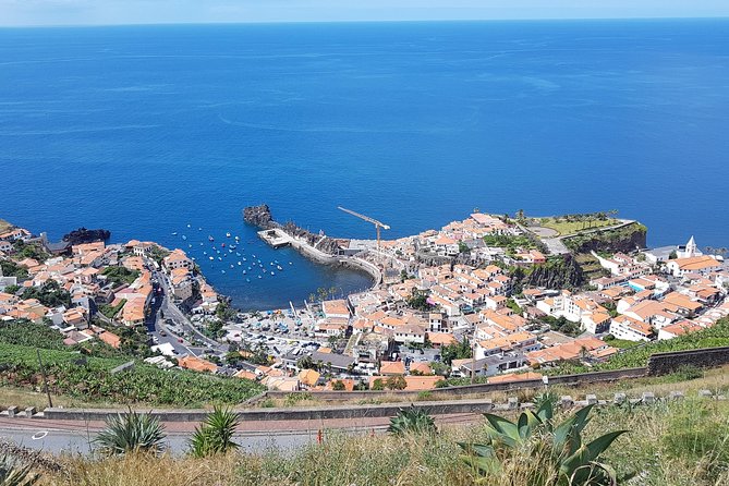 Private Tour Halfday South Madeira - Pico da Torre and the fishing village of Camara de Lobos