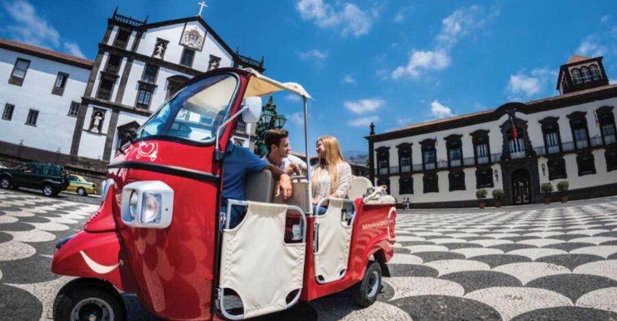 Private Tour:Historical Old Town 1-Hour Tour by Tuk Tuk - Sé and the cathedral’s Mudéjar details