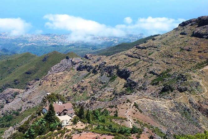 Private Walk Achadas Teixeira - Pico Ruivo Half-day - Reaching Pico Ruivo from Achadas Teixeira