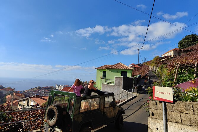 Real Life, Mountains & Sea Cliffs (Nun´s Valley View) - Half Day 4x4 Tour - Fajã das Galinhas at 700 meters
