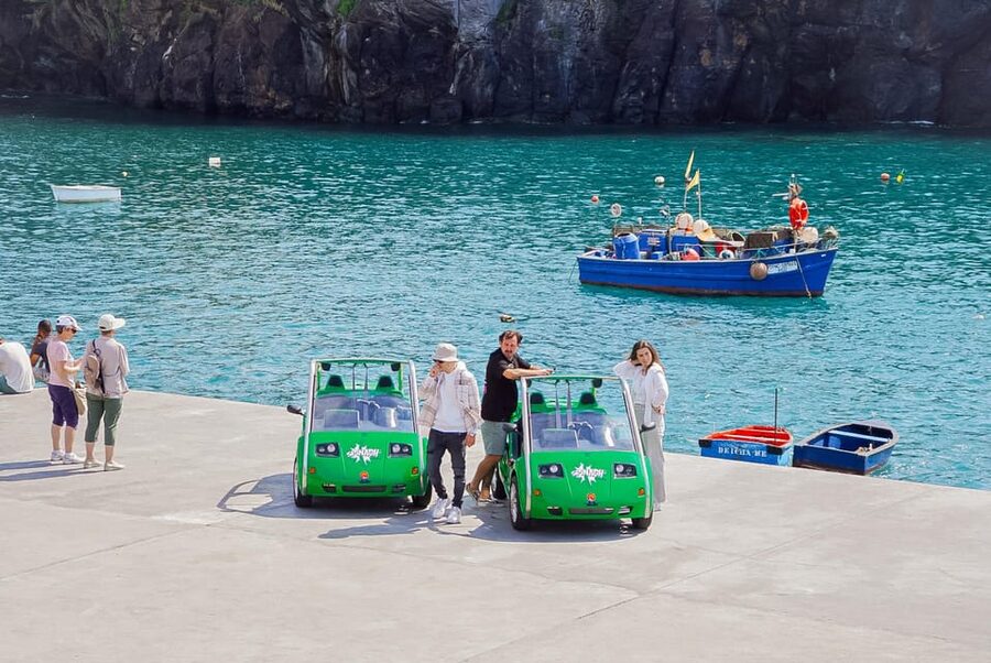 Self-drive Guided Tour | Explore Funchal on an Electric Car - How the GPS and audio guide work