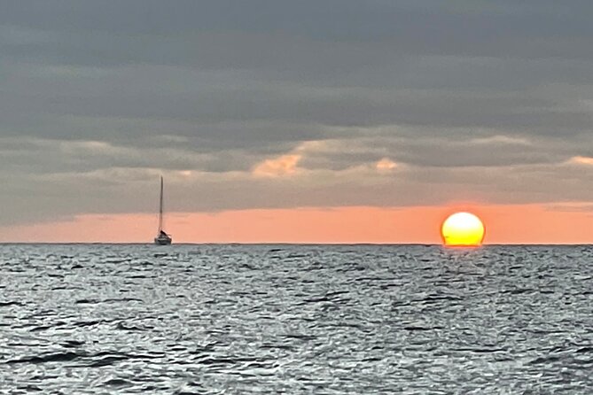 Sunrise, Sunset & Moonlight private Sailing Cruises in Madeira - Sunrise on the Atlantic