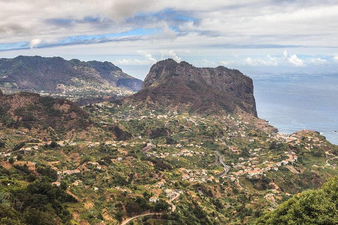 The East Tour-Pico do Areeiro,Santana & Pico do Facho Small Group - Pico do Facho gives you the big coastal view