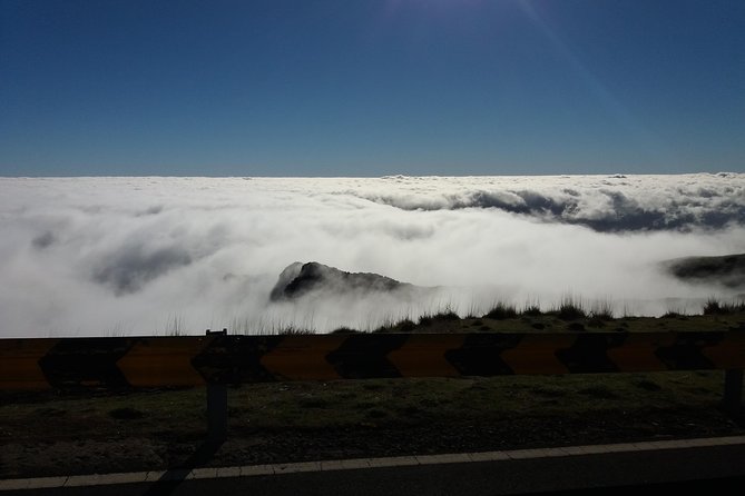 The East Tour-Pico do Areeiro,Santana & Pico do Facho Small Group - Group size, language and the small-group promise