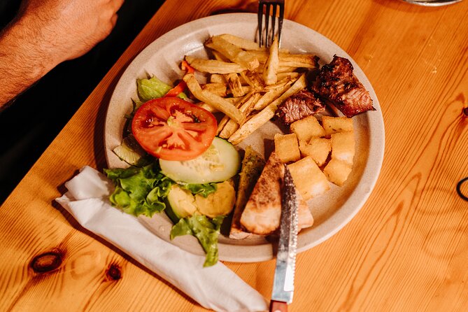 The Espetada Evening Food and Cultural Tour - What the guide adds to the evening