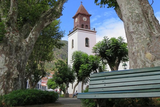 traditional Farmers Market Open 4X4 Half Day Tour - Passing the southeast coast and Reis Magos