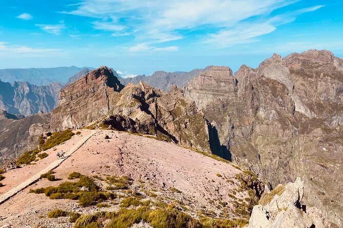Transfer from Achada do Teixeira to Pico do Arieiro - Meeting the van at Achada do Teixeira