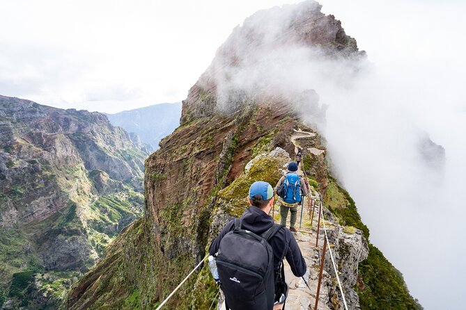 Transfer to Picos da Madeira - Pico do Arieiro and Pico Ruivo - What the transport service adds