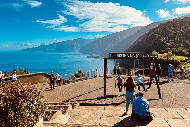 West Madeira Island Guided Tour & Fanal Mystic Forest - Veu da Noiva and the final waterfall view