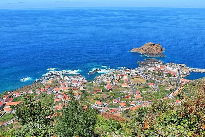 West of Madeira Tour - Câmara de Lobos, Madeira’s colorful fishing bay